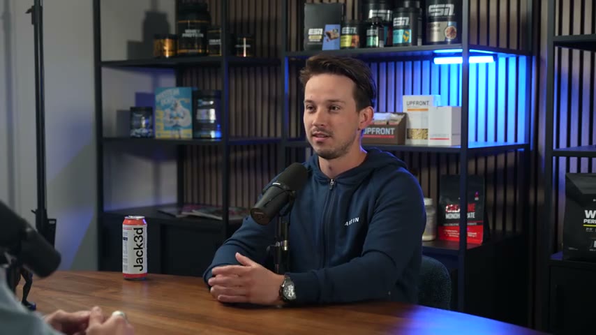 Tussen de Set — Waarom knie- en rugpijn vaak bij je voeten begint