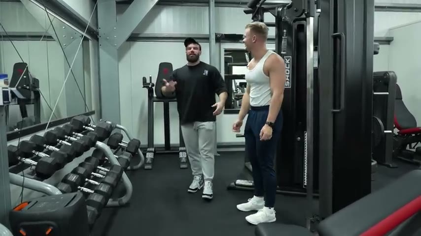 Tussen de Set — De beste armoefeningen voor biceps en triceps