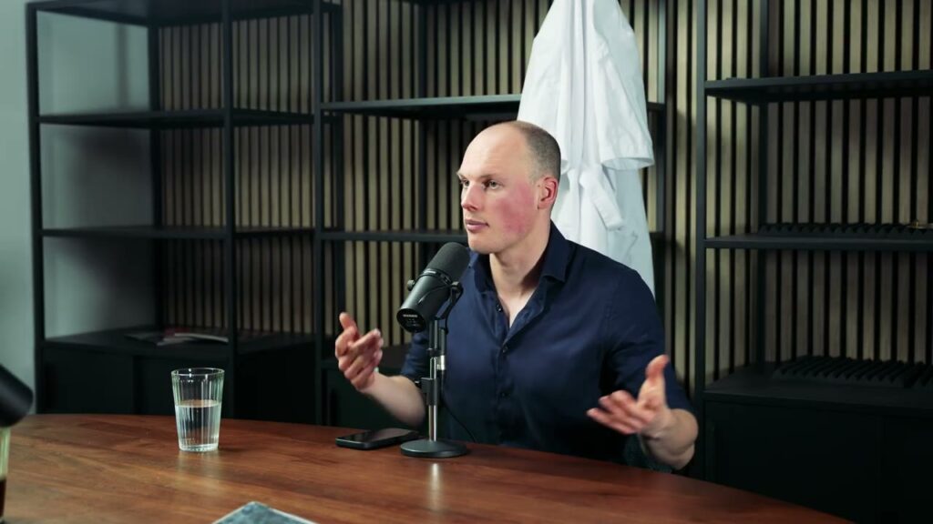 Arts-farmacoloog Tijs Verdegaal in De Healthcast over spieren en vet in de overgang