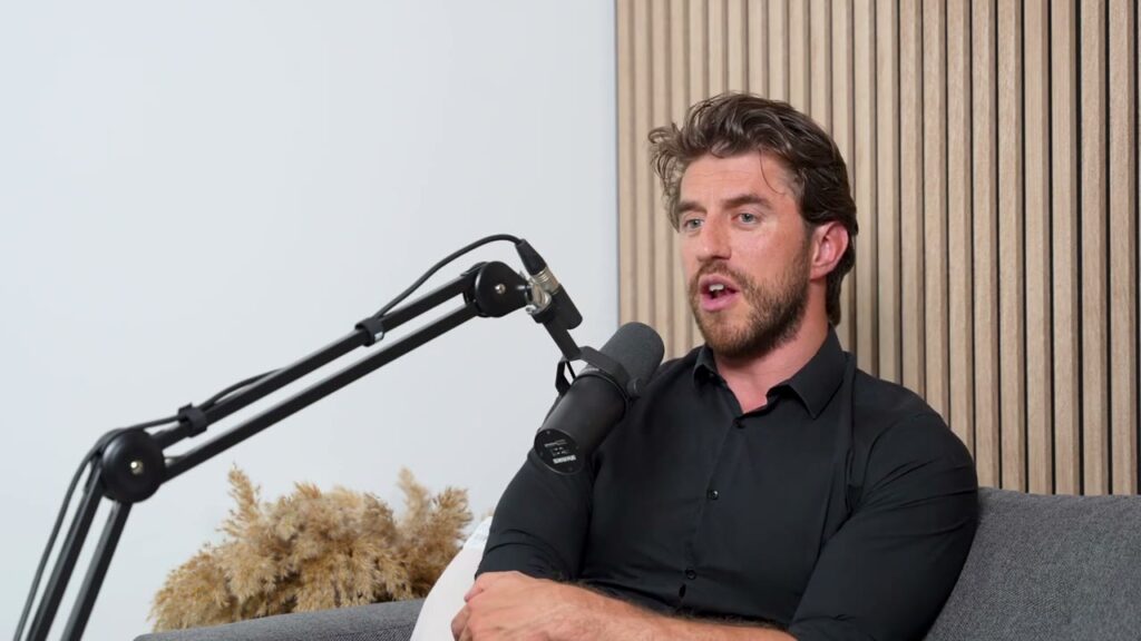 Internist-endocrinoloog Diederik Smit in De Health Cast over botontkalking en sterke botten